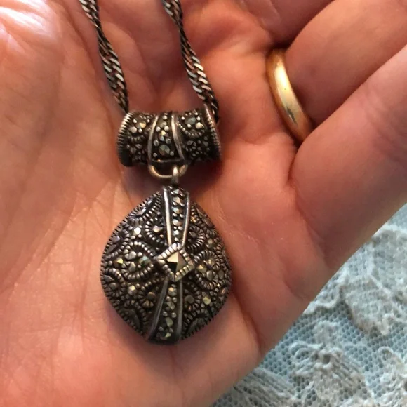 🌸STERLING & MARCASITE🌸 - Picture 2 of 3